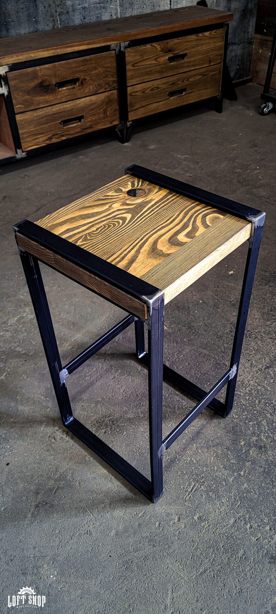 roots_barstool_web_0 Industrial stool ROOTS - Image 1