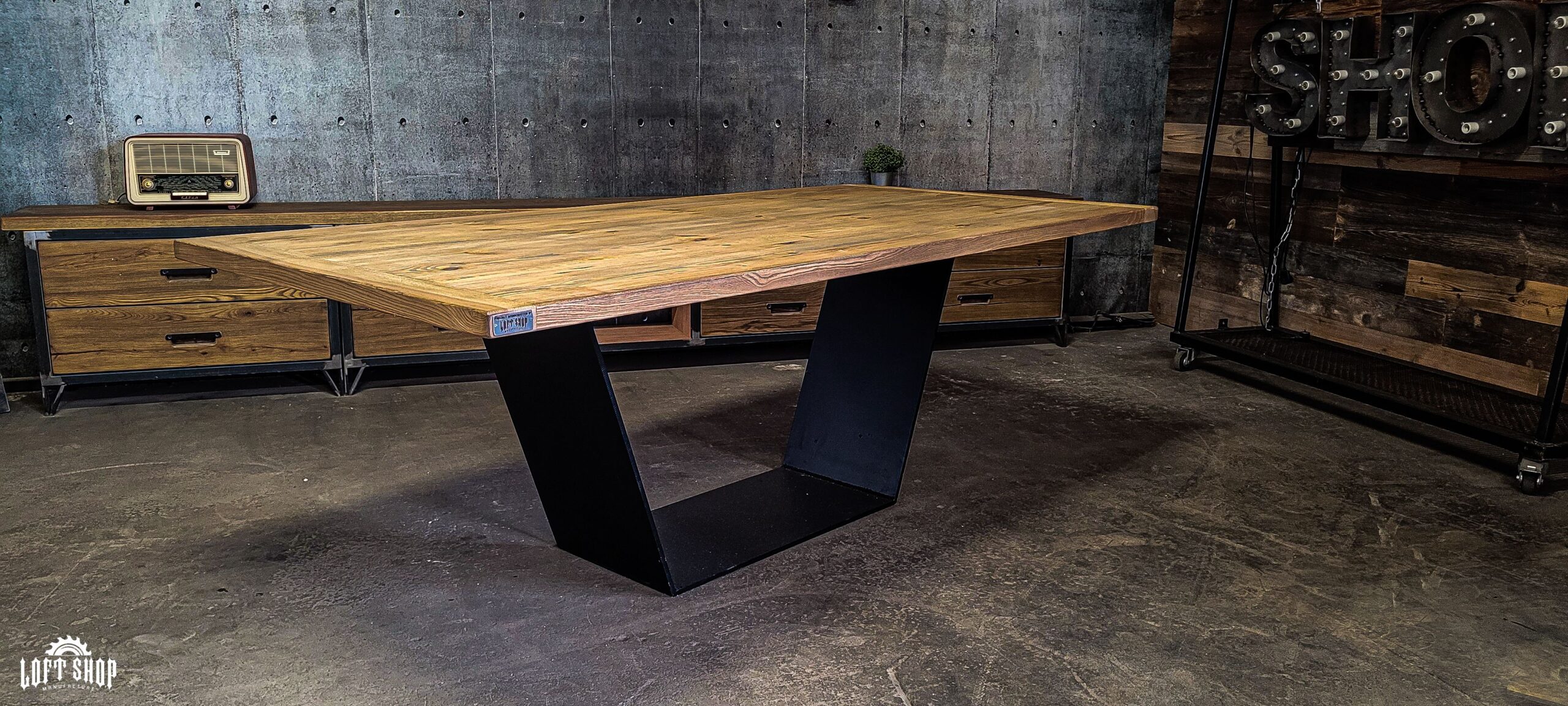 table_trapez_1 Loft table TRAPEZ industrial table - Image 1